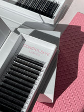 Load image into Gallery viewer, 0.15 Luxury Lash Tray